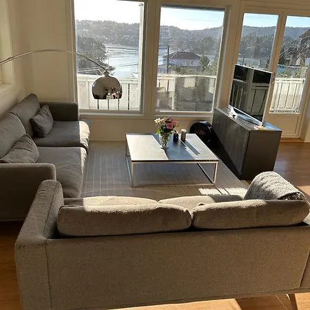 Apartment Free Parking